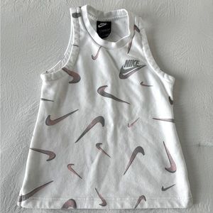 Nike Slim Fit Workout Tank Top